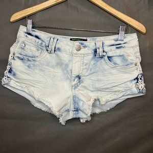 Distressed Acid Wash Jean Shorts Size 9 Harmony+Havoc